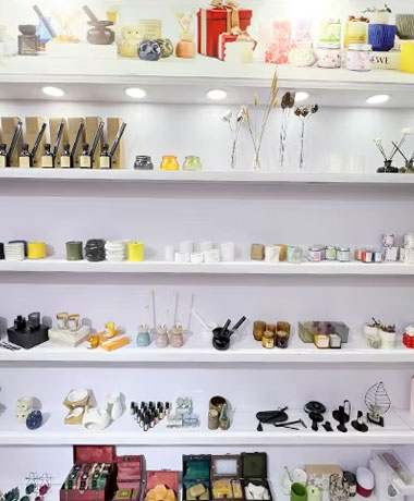 Candles-shelf-Display